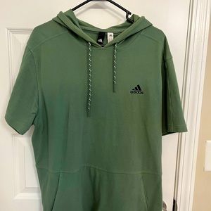 Adidas short sleeve hoodie size L